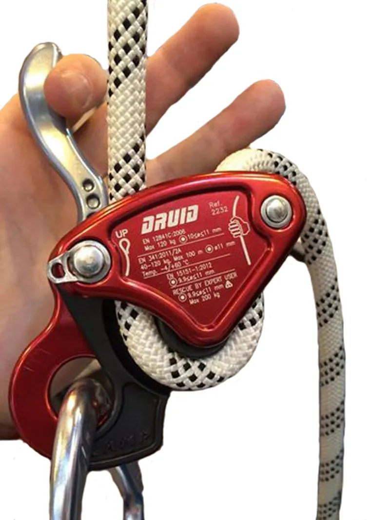 Self Locking Belay Device